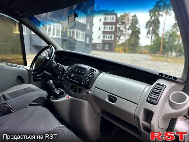 Серый Рено Трафик, объемом двигателя 1.9 л и пробегом 160 тыс. км за 6200 $, фото 7 на Automoto.ua