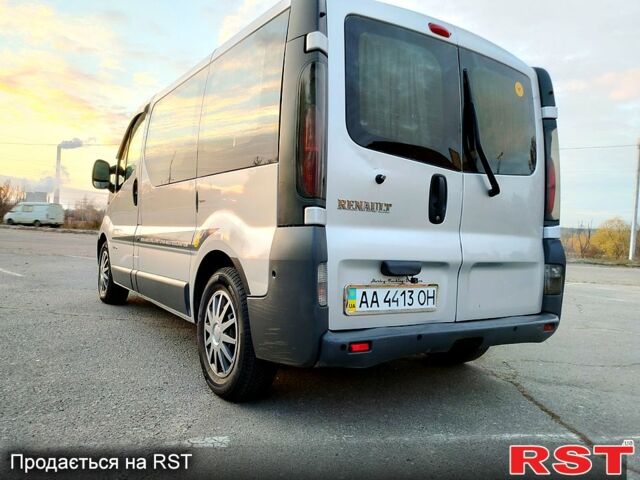 Сірий Рено Трафік, об'ємом двигуна 1.9 л та пробігом 280 тис. км за 6900 $, фото 4 на Automoto.ua