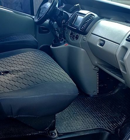Сірий Рено Трафік, об'ємом двигуна 1.9 л та пробігом 264 тис. км за 6300 $, фото 8 на Automoto.ua
