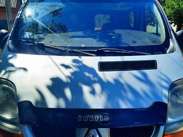 Сірий Рено Трафік, об'ємом двигуна 1.9 л та пробігом 0 тис. км за 8300 $, фото 1 на Automoto.ua