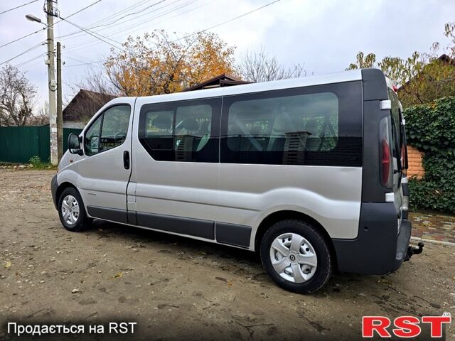 Серый Рено Трафик, объемом двигателя 1.9 л и пробегом 292 тыс. км за 9300 $, фото 3 на Automoto.ua