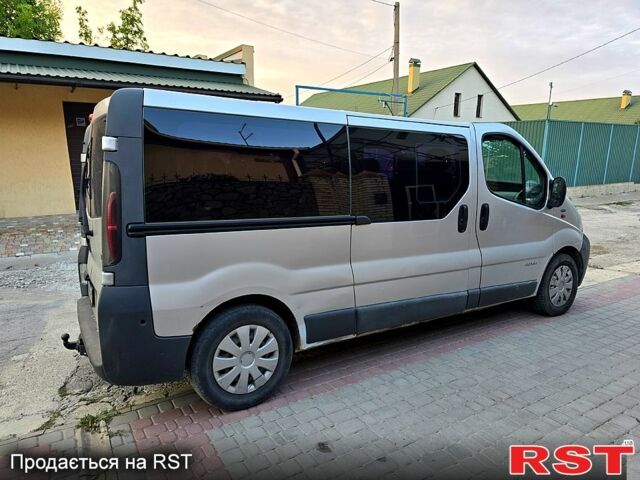 Сірий Рено Трафік, об'ємом двигуна 1.9 л та пробігом 296 тис. км за 7600 $, фото 2 на Automoto.ua