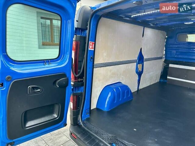 Синий Рено Трафик, объемом двигателя 2 л и пробегом 178 тыс. км за 16300 $, фото 10 на Automoto.ua
