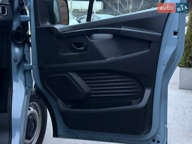Синій Рено Трафік, об'ємом двигуна 2 л та пробігом 52 тис. км за 19700 $, фото 37 на Automoto.ua