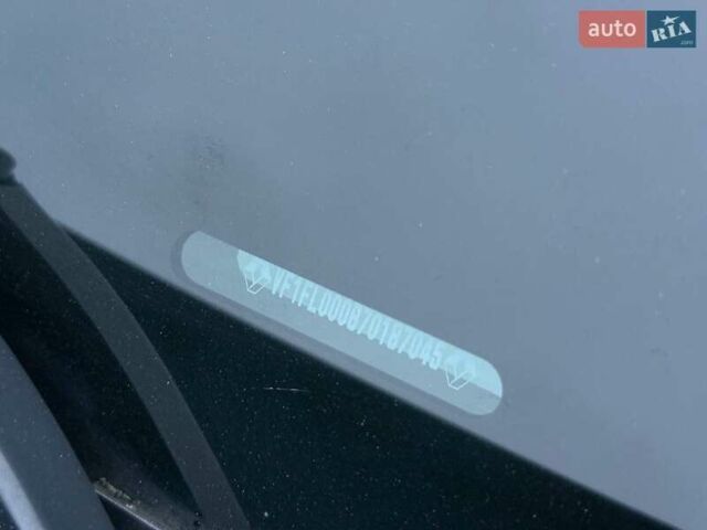 Синій Рено Трафік, об'ємом двигуна 2 л та пробігом 52 тис. км за 19700 $, фото 42 на Automoto.ua