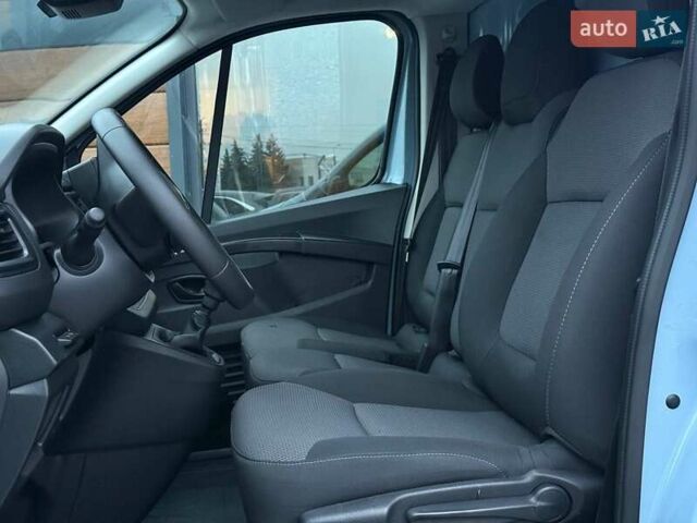 Синій Рено Трафік, об'ємом двигуна 2 л та пробігом 52 тис. км за 19700 $, фото 17 на Automoto.ua