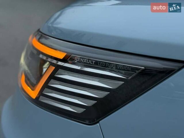 Синій Рено Трафік, об'ємом двигуна 2 л та пробігом 52 тис. км за 19700 $, фото 12 на Automoto.ua