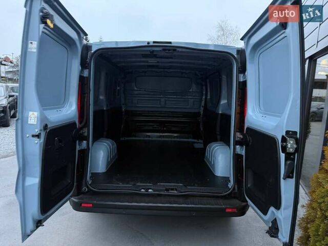 Синій Рено Трафік, об'ємом двигуна 2 л та пробігом 52 тис. км за 19700 $, фото 29 на Automoto.ua