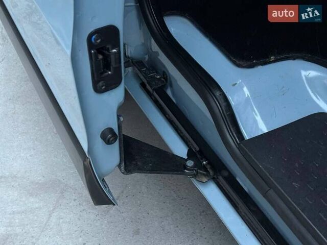 Синій Рено Трафік, об'ємом двигуна 2 л та пробігом 52 тис. км за 19700 $, фото 32 на Automoto.ua