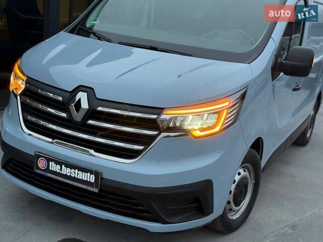 Синій Рено Трафік, об'ємом двигуна 2 л та пробігом 52 тис. км за 19700 $, фото 11 на Automoto.ua