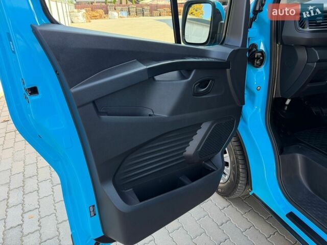 Синій Рено Трафік, об'ємом двигуна 2 л та пробігом 114 тис. км за 25400 $, фото 39 на Automoto.ua