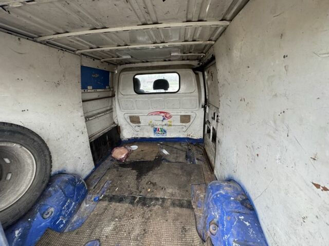 Синий Рено Трафик, объемом двигателя 2.1 л и пробегом 200 тыс. км за 850 $, фото 6 на Automoto.ua