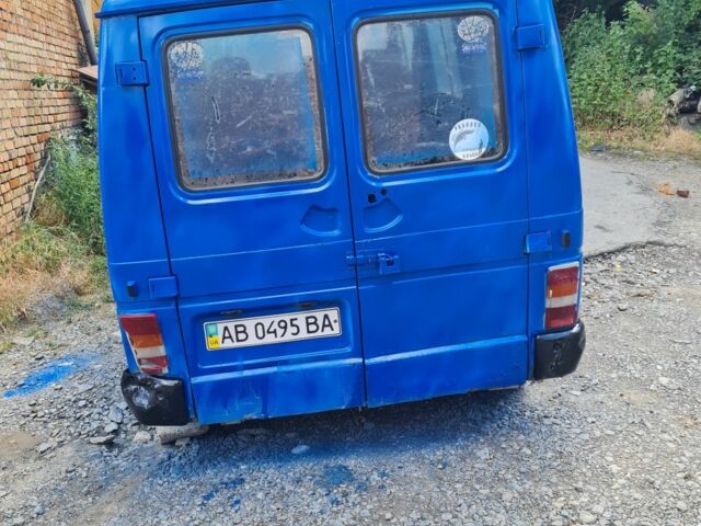 Рено Трафик 1990 в Виннице на Automoto.ua Синий Рено Трафик, объемом двигателя 0 л и пробегом 400 тыс. км за 950 $, фото 2 на Automoto.ua