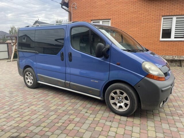 Синій Рено Трафік, об'ємом двигуна 1.9 л та пробігом 330 тис. км за 5500 $, фото 1 на Automoto.ua