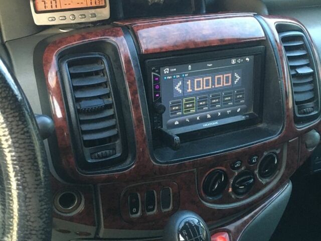 Рено Трафик 2002 в Черновцах на Automoto.ua Синий Рено Трафик, объемом двигателя 1.9 л и пробегом 438 тыс. км за 7600 $, фото 4 на Automoto.ua