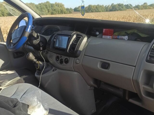 Синий Рено Трафик, объемом двигателя 1.9 л и пробегом 360 тыс. км за 6300 $, фото 6 на Automoto.ua