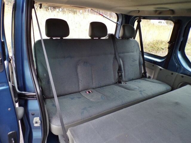 Синий Рено Трафик, объемом двигателя 2.5 л и пробегом 286 тыс. км за 6410 $, фото 19 на Automoto.ua