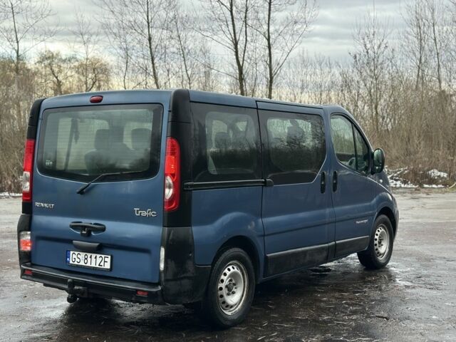 Синий Рено Трафик, объемом двигателя 2 л и пробегом 300 тыс. км за 4750 $, фото 4 на Automoto.ua
