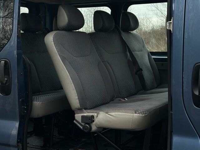 Синий Рено Трафик, объемом двигателя 2 л и пробегом 300 тыс. км за 4750 $, фото 10 на Automoto.ua