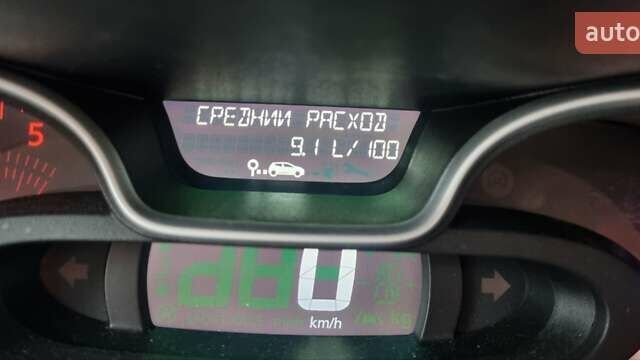 Синий Рено Трафик, объемом двигателя 2 л и пробегом 109 тыс. км за 24900 $, фото 19 на Automoto.ua