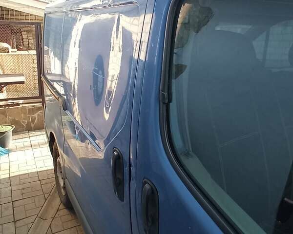 Синій Рено Трафік, об'ємом двигуна 1.87 л та пробігом 540 тис. км за 5000 $, фото 1 на Automoto.ua