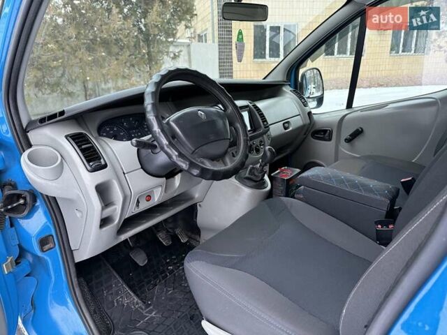 Синій Рено Трафік, об'ємом двигуна 1.9 л та пробігом 248 тис. км за 6800 $, фото 7 на Automoto.ua
