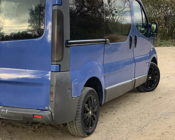 Рено Трафик 2002 в Яворове на Automoto.ua Синий Рено Трафик, объемом двигателя 1.9 л и пробегом 330 тыс. км за 4650 $, фото 4 на Automoto.ua