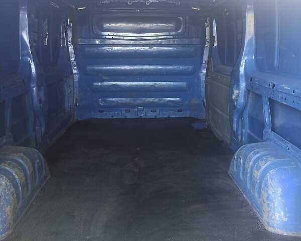 Синий Рено Трафик, объемом двигателя 1.9 л и пробегом 350 тыс. км за 7764 $, фото 2 на Automoto.ua