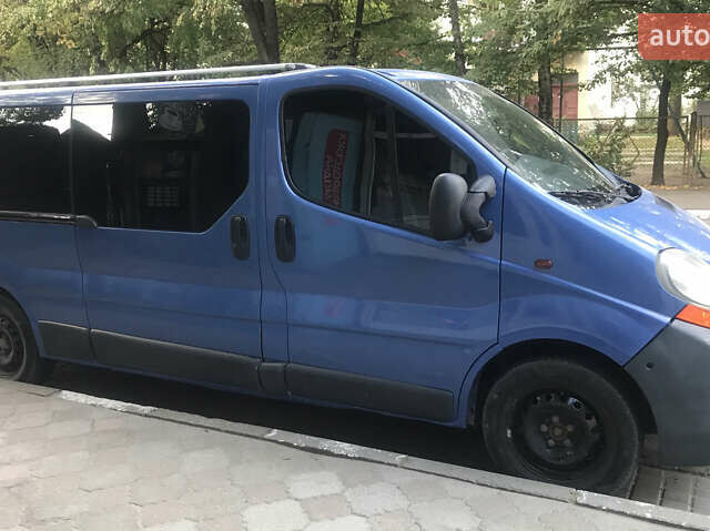 Синий Рено Трафик, объемом двигателя 1.9 л и пробегом 414 тыс. км за 6500 $, фото 4 на Automoto.ua