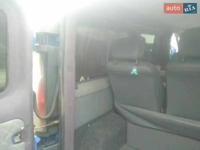 Синий Рено Трафик, объемом двигателя 1.9 л и пробегом 350 тыс. км за 7300 $, фото 8 на Automoto.ua