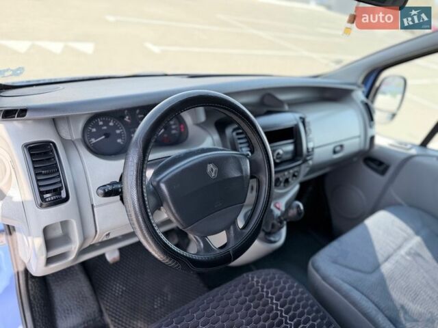 Синій Рено Трафік, об'ємом двигуна 2.5 л та пробігом 350 тис. км за 6500 $, фото 23 на Automoto.ua