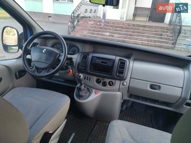Синий Рено Трафик, объемом двигателя 1.9 л и пробегом 197 тыс. км за 6900 $, фото 11 на Automoto.ua