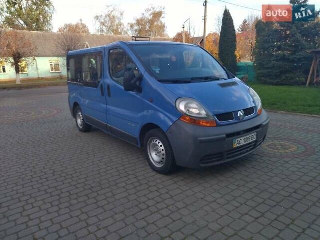 Синий Рено Трафик, объемом двигателя 1.9 л и пробегом 197 тыс. км за 6900 $, фото 1 на Automoto.ua
