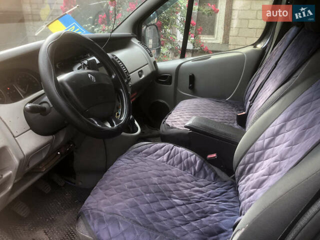 Синий Рено Трафик, объемом двигателя 1.87 л и пробегом 365 тыс. км за 4199 $, фото 8 на Automoto.ua