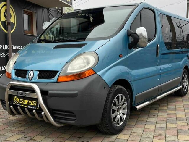 Синий Рено Трафик, объемом двигателя 1.9 л и пробегом 363 тыс. км за 6250 $, фото 2 на Automoto.ua