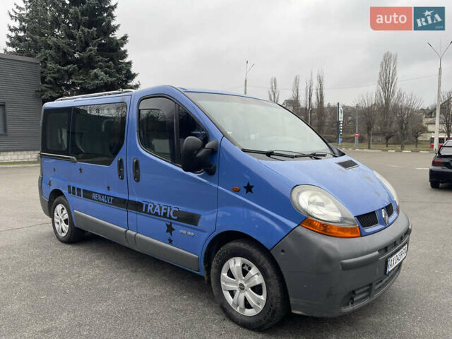 Синій Рено Трафік, об'ємом двигуна 1.9 л та пробігом 284 тис. км за 7000 $, фото 2 на Automoto.ua