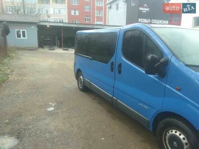 Синий Рено Трафик, объемом двигателя 1.9 л и пробегом 350 тыс. км за 7300 $, фото 1 на Automoto.ua