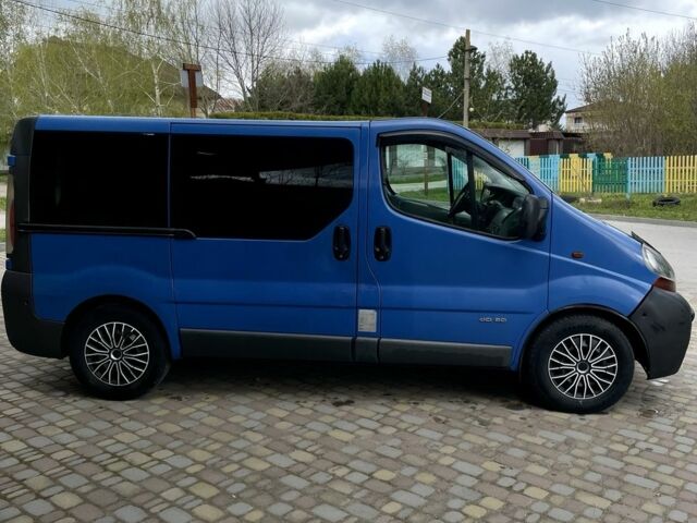 Синий Рено Трафик, объемом двигателя 1.9 л и пробегом 400 тыс. км за 5500 $, фото 4 на Automoto.ua