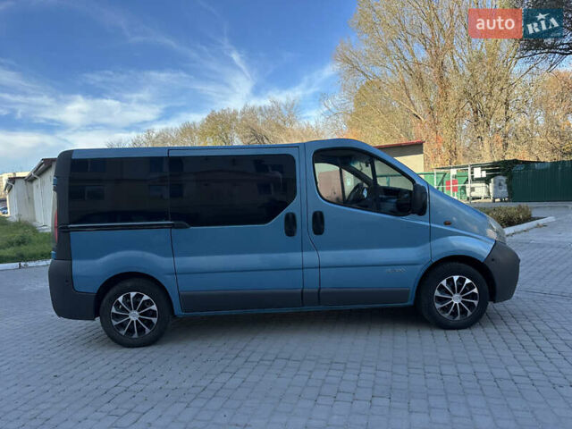 Синий Рено Трафик, объемом двигателя 1.9 л и пробегом 221 тыс. км за 7200 $, фото 24 на Automoto.ua