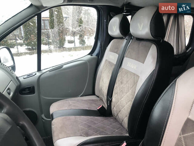 Синий Рено Трафик, объемом двигателя 1.87 л и пробегом 413 тыс. км за 6600 $, фото 4 на Automoto.ua
