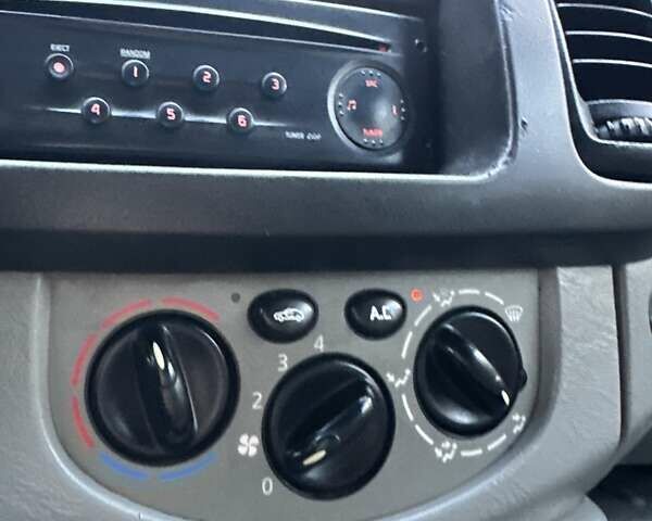 Синій Рено Трафік, об'ємом двигуна 1.9 л та пробігом 390 тис. км за 5950 $, фото 20 на Automoto.ua