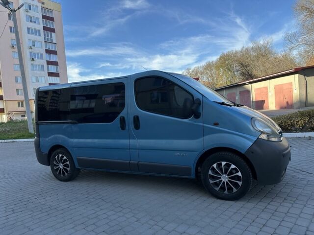 Синий Рено Трафик, объемом двигателя 1.9 л и пробегом 220 тыс. км за 7200 $, фото 1 на Automoto.ua