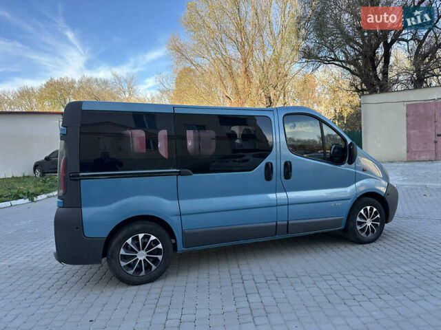 Синий Рено Трафик, объемом двигателя 1.9 л и пробегом 221 тыс. км за 7200 $, фото 18 на Automoto.ua