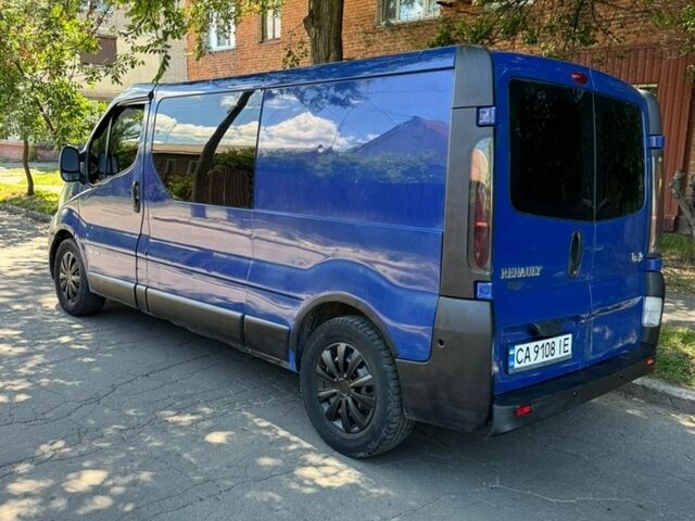 Синій Рено Трафік, об'ємом двигуна 1.87 л та пробігом 300 тис. км за 5999 $, фото 2 на Automoto.ua