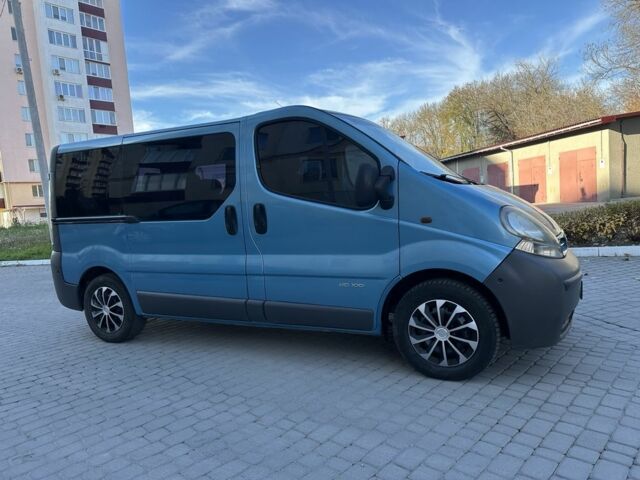 Синий Рено Трафик, объемом двигателя 1.9 л и пробегом 220 тыс. км за 7200 $, фото 14 на Automoto.ua