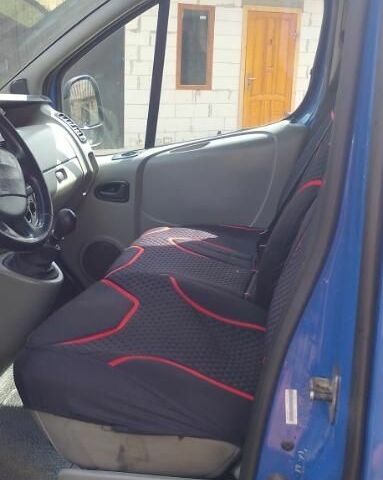 Синий Рено Трафик, объемом двигателя 1.9 л и пробегом 350 тыс. км за 5997 $, фото 5 на Automoto.ua