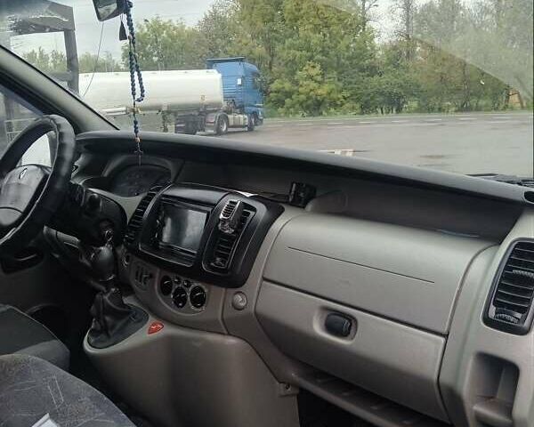 Синій Рено Трафік, об'ємом двигуна 1.87 л та пробігом 285 тис. км за 6700 $, фото 4 на Automoto.ua