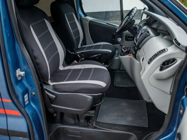 Синій Рено Трафік, об'ємом двигуна 1.9 л та пробігом 400 тис. км за 8200 $, фото 12 на Automoto.ua