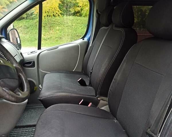 Рено Трафик 2005 в Тернополе на Automoto.ua Синий Рено Трафик, объемом двигателя 1.9 л и пробегом 238 тыс. км за 6200 $, фото 6 на Automoto.ua