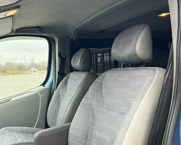 Синій Рено Трафік, об'ємом двигуна 1.9 л та пробігом 278 тис. км за 8900 $, фото 21 на Automoto.ua